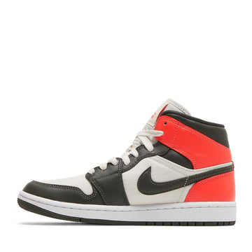 NIKE AIR JORDAN1 WMNS MID LIGHT OREWOOD