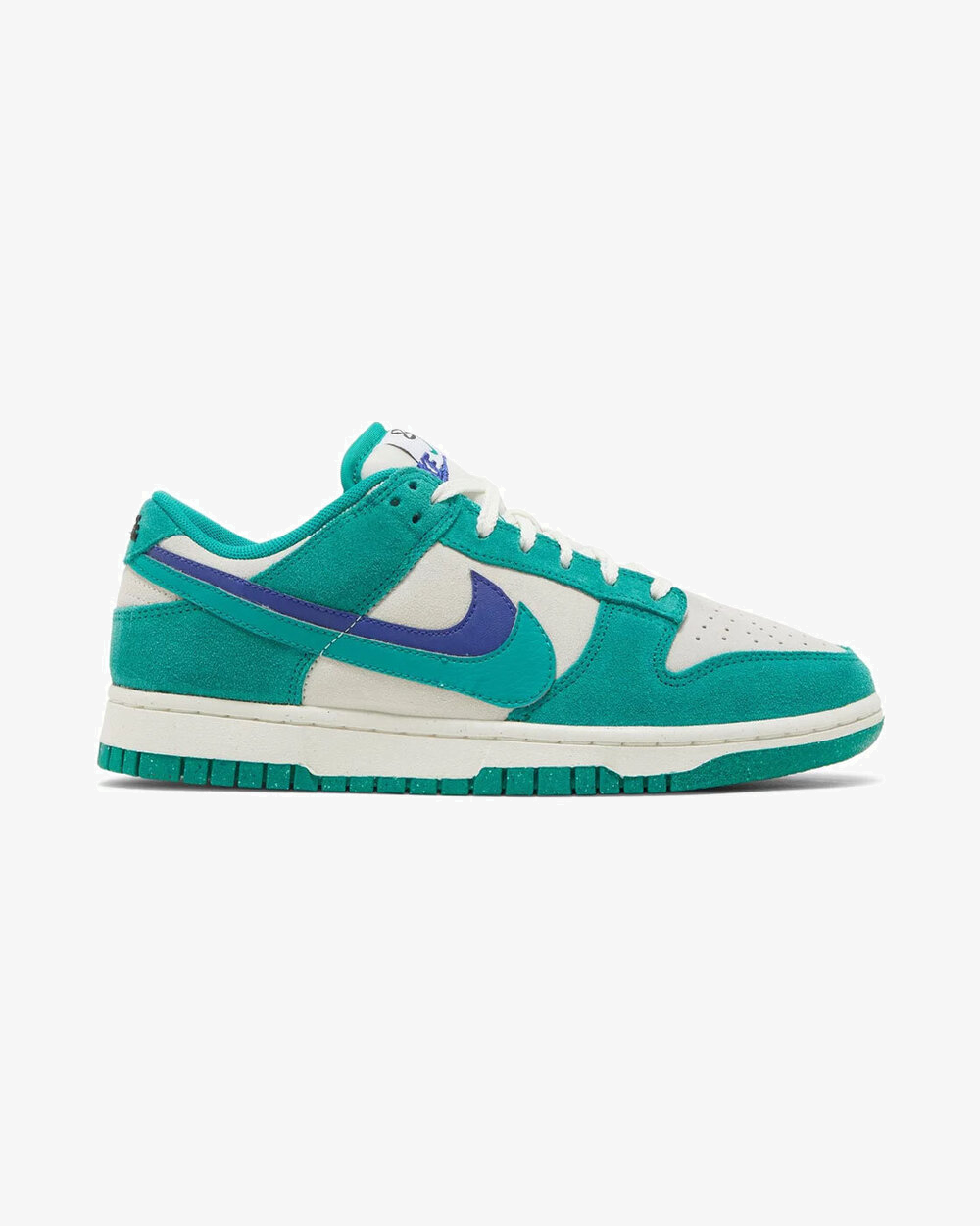 nike dunk low store