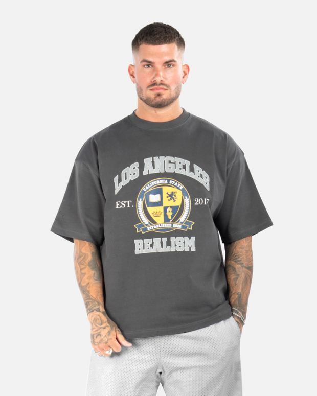 SSS REALISM CREST COLLEGE TEE SOOT