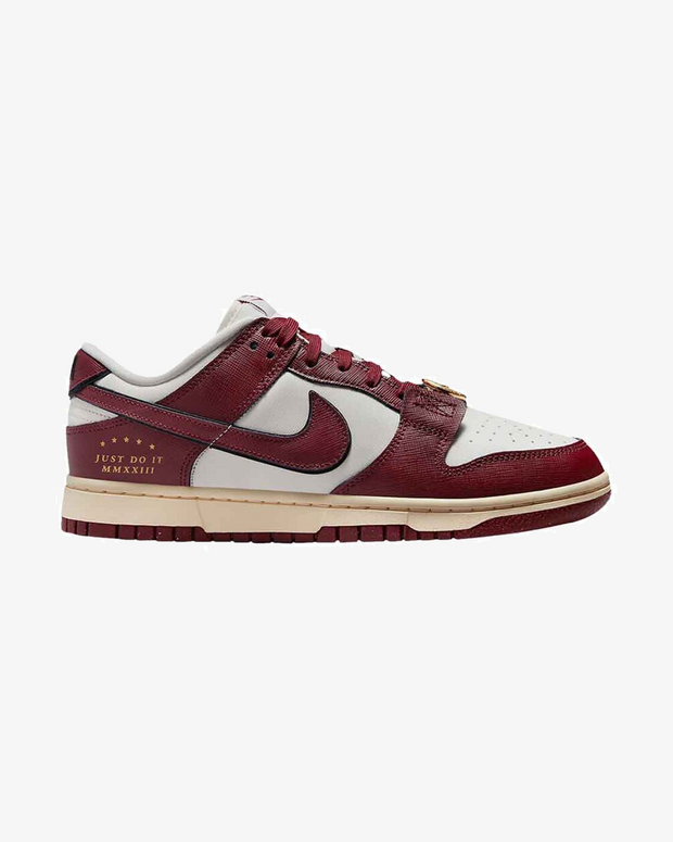 NIKE DUNK LOW SE WMNS JUST DO IT 'SAIL TEAM RED'